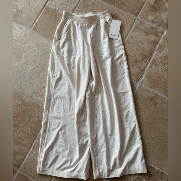 lululemon athletica Pants - NWT Lululemon Swift Wide-Leg Mid-Rise Pant